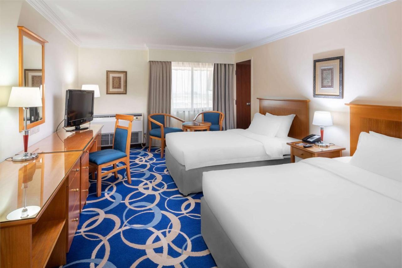 Radisson Blu Hotel, Hotel