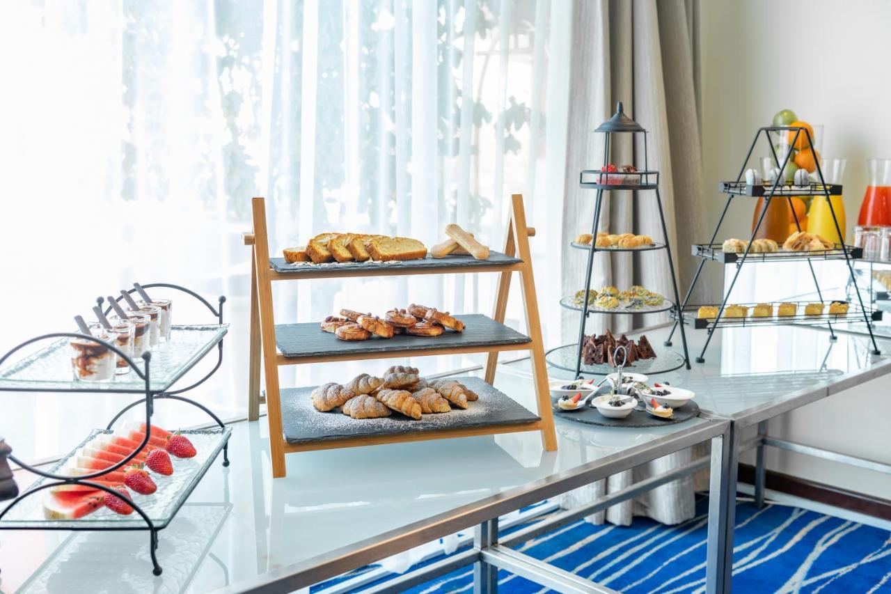 Hotel Radisson Blu Hotel, 3*